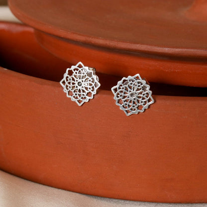 Cutwork Pattern Earrings