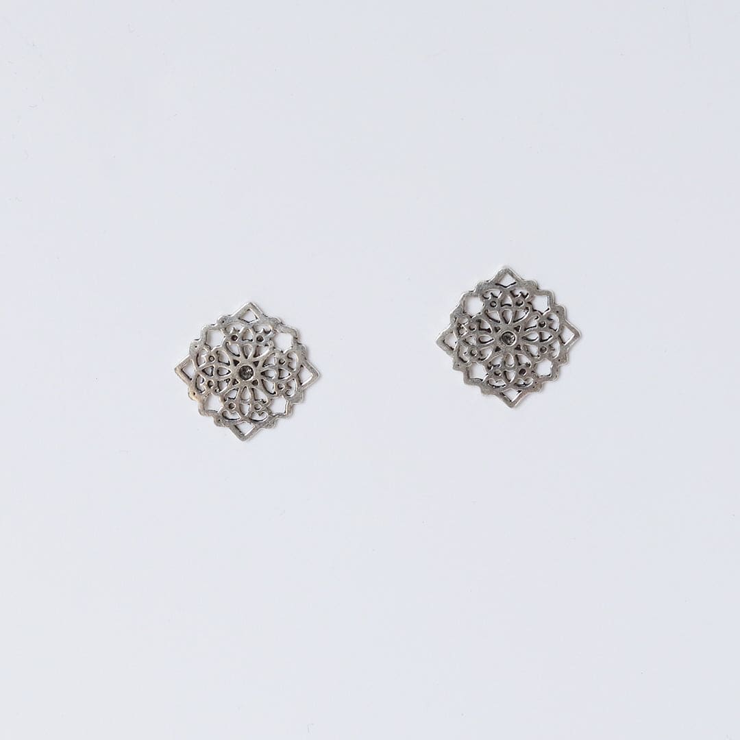 Cutwork Pattern Earrings